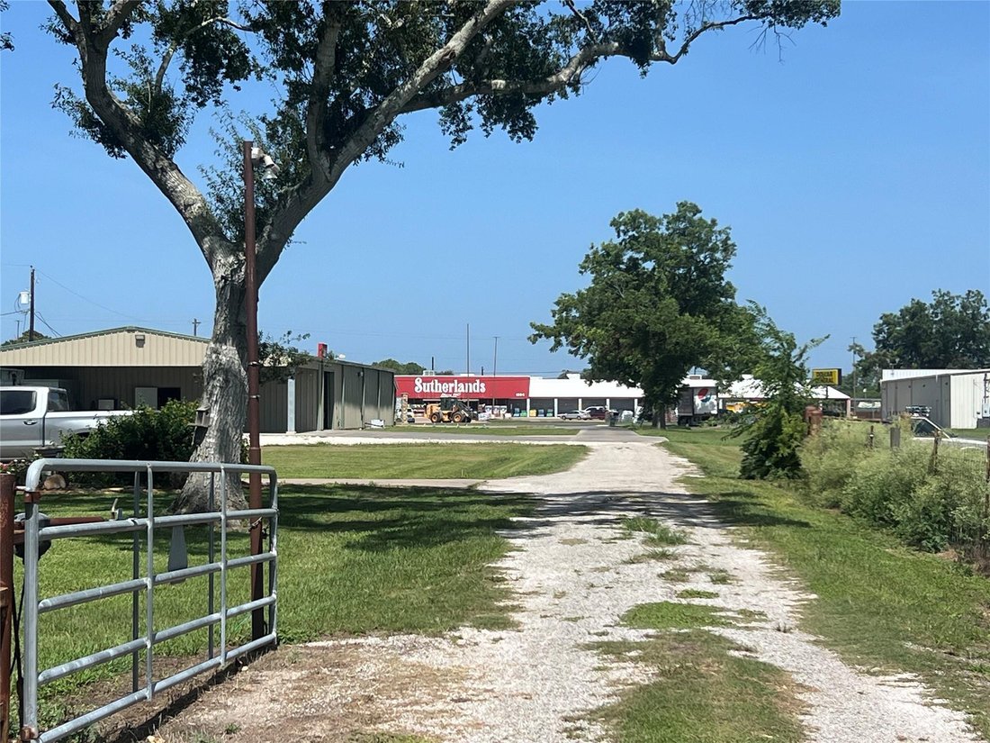 House in El Campo, Texas, United States 4 - 18528120