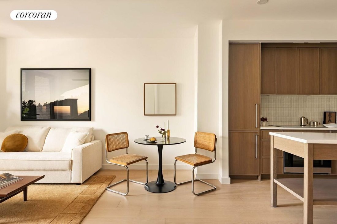 Condo in New York, New York, United States 2 - 18050699