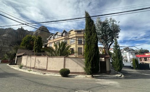 House in La Paz, La Paz Department, Bolivia 1