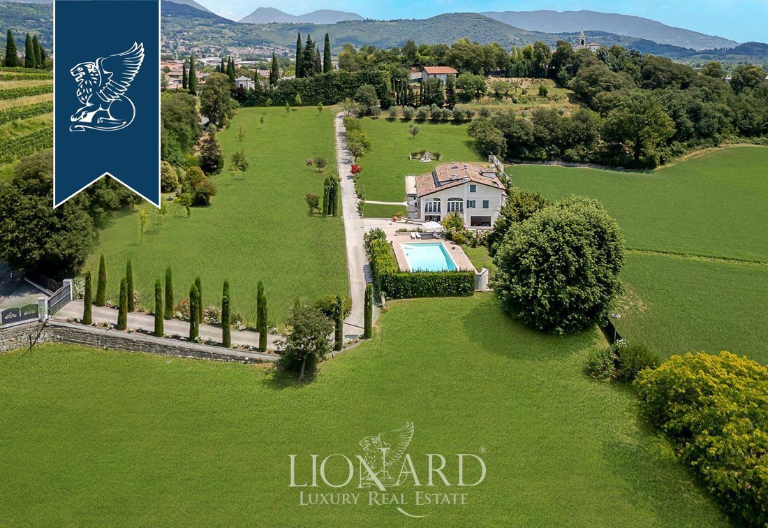 Villa in Gussago, Lombardy, Italy 2 - 18529837