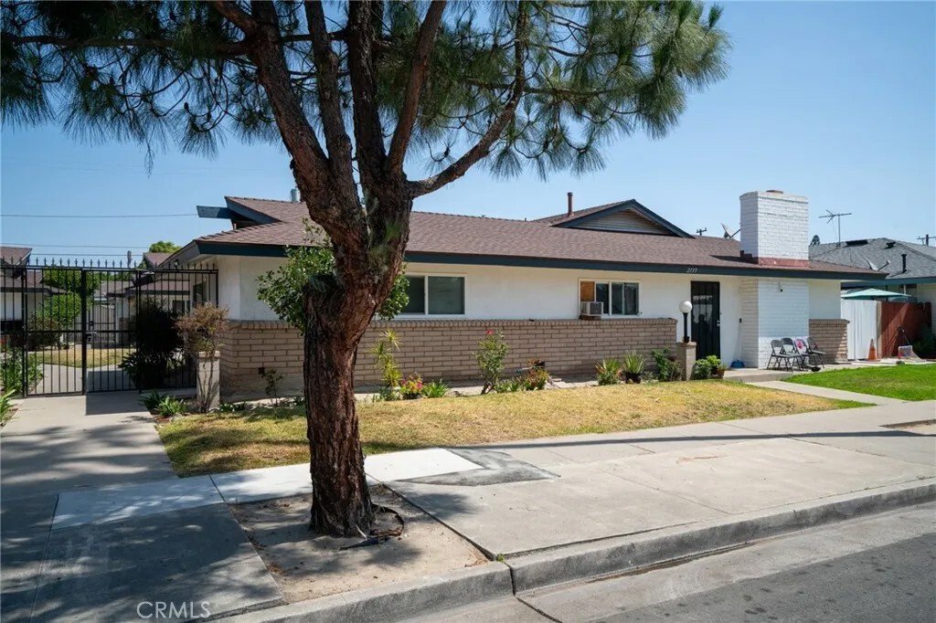 Orange, California, United States 2 - 18529216
