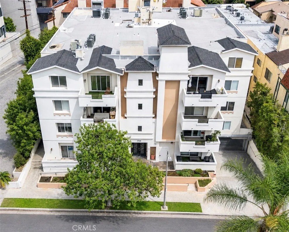 Condo in Los Angeles, California, United States 4 - 17703395