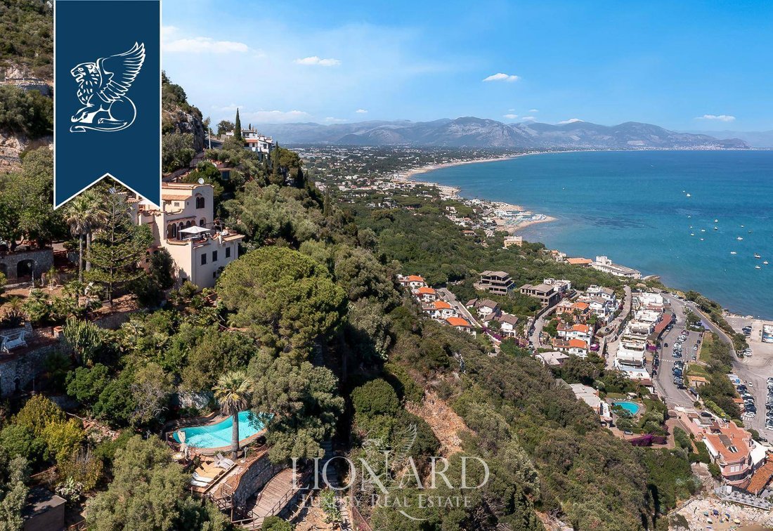 Villa in San Felice Circeo, Lazio, Italy 2 - 18529575