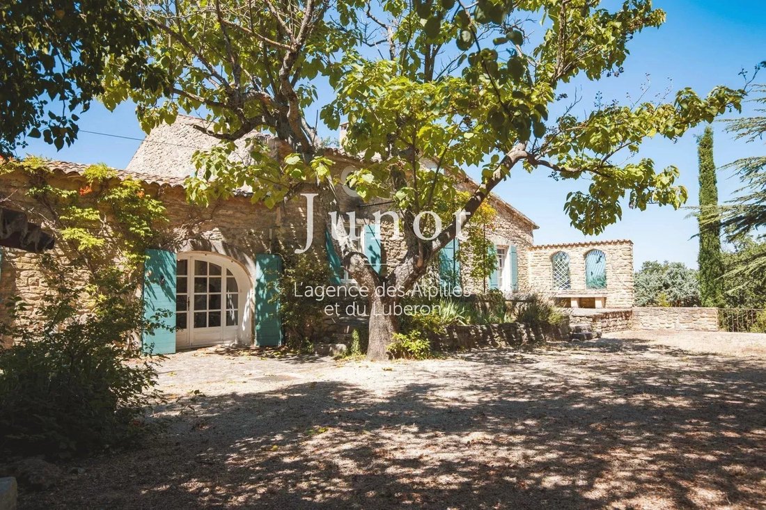 Country House in Lacoste, Provence-Alpes-Côte d'Azur, France 1 - 18509714