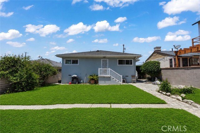 Los Angeles, California, United States 2 - 18527447