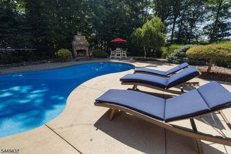 House in Roxbury Township, New Jersey, United States 5 - 18528837
