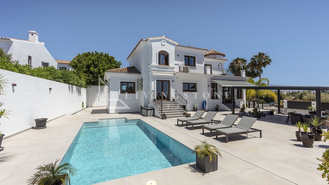 Villa in Estepona, Andalusia, Spain 1 - 18527787