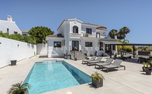 Villa in Estepona, Andalusia, Spain 1