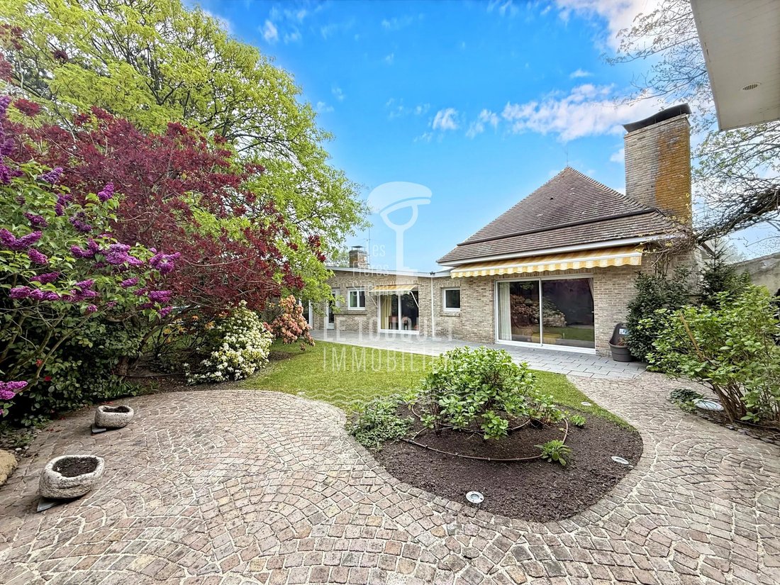 House in Merlimont, Hauts-de-France, France 2 - 18529612