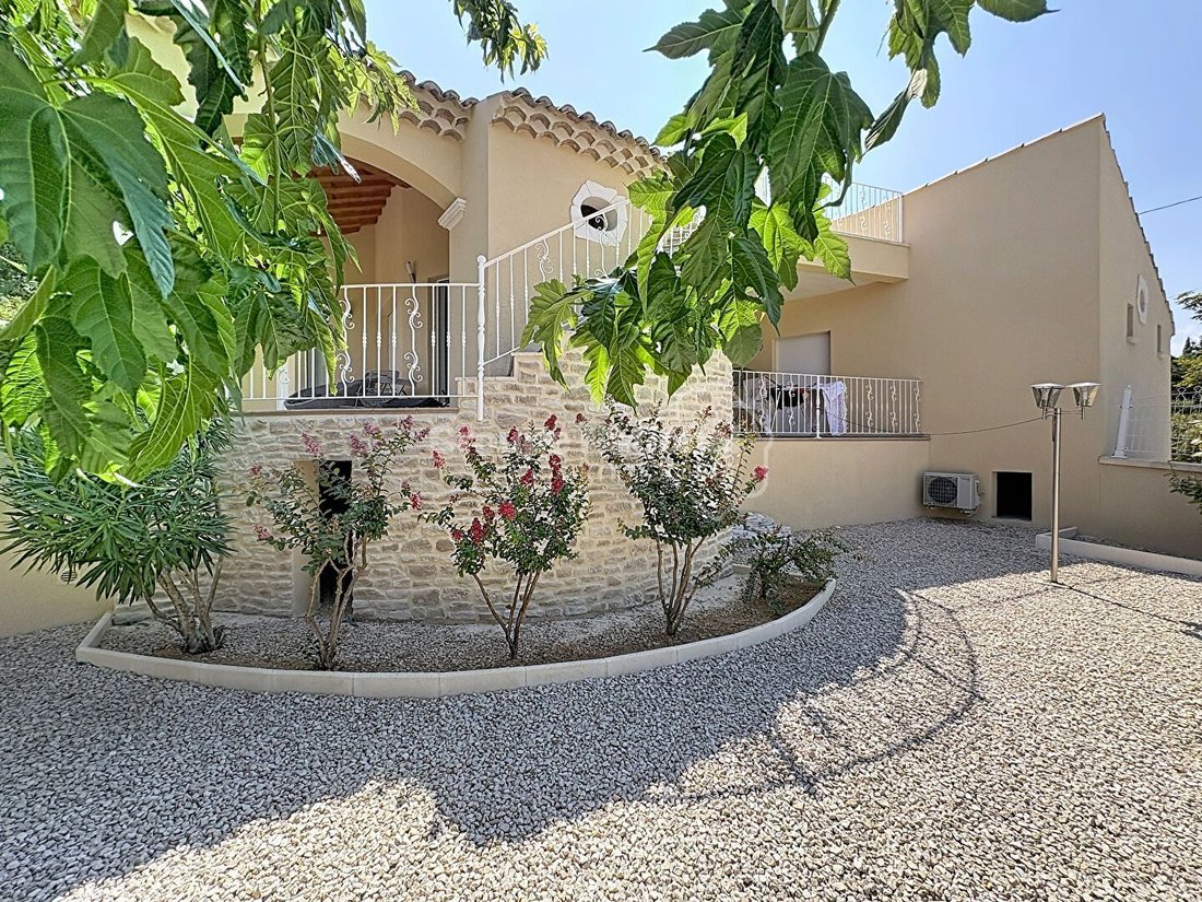 Maison à Rochegude, Auvergne-Rhône-Alpes, France 2 - 18528098
