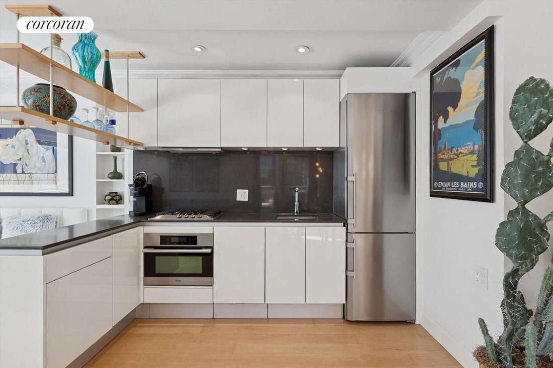 Co Op in New York, New York, United States 5 - 18238252