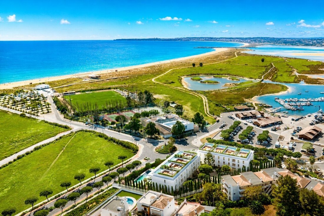 Apartment in Alvor, Algarve, Portugal 1 - 17509382