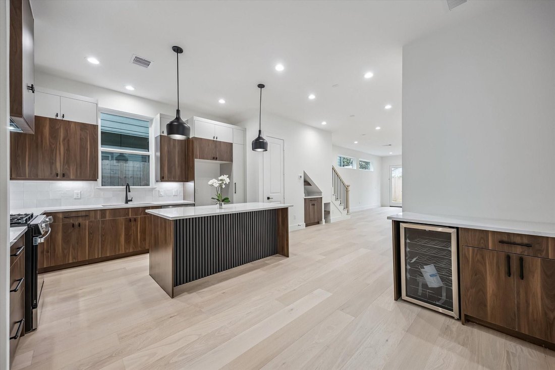 House in Houston, Texas, United States 2 - 17982392