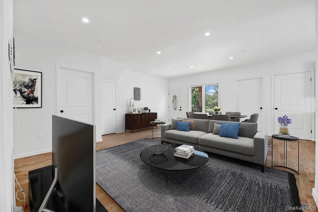 House in New York, New York, United States 3 - 18528634