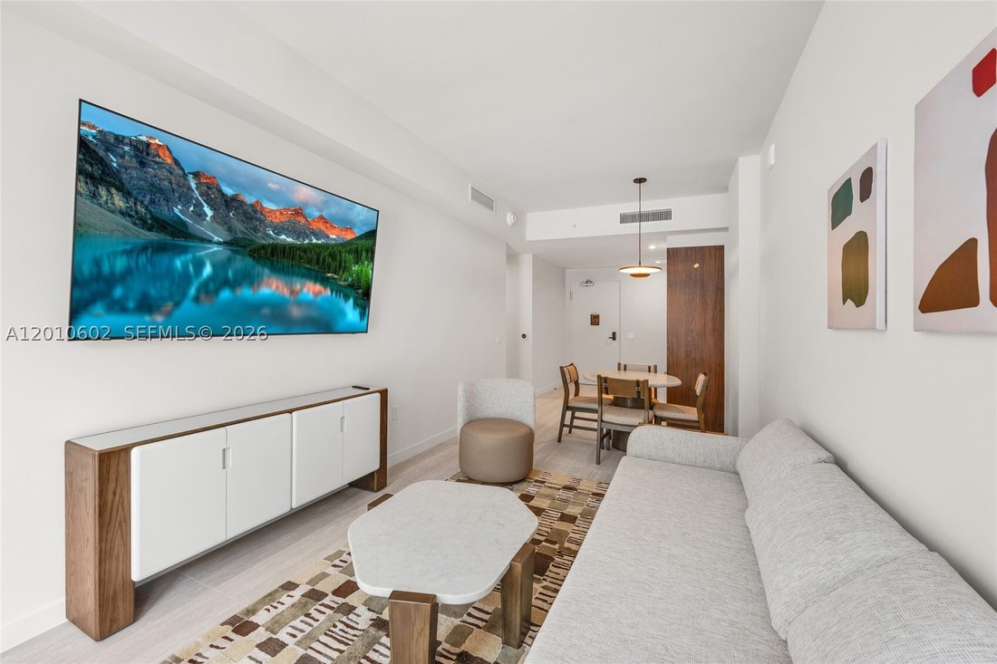 Condo in Miami, Florida, United States 4 - 17824074