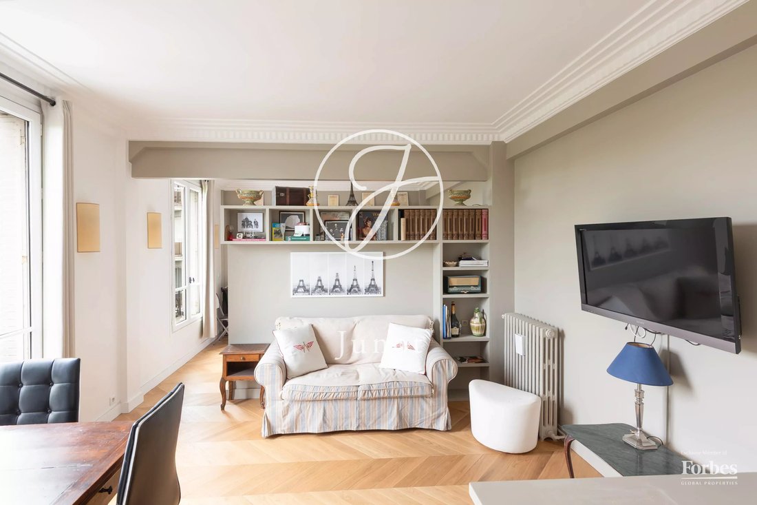 Apartment in Muette Nord, Paris 16e Arrondissement, Paris 3 - 18526362