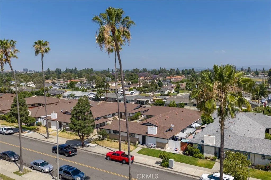 Orange, California, United States 1 - 18529216