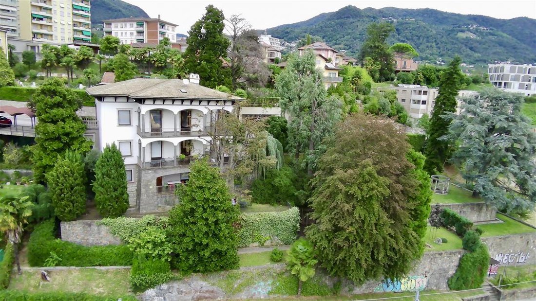 Villa in Balerna, Ticino, Switzerland 1 - 18527584