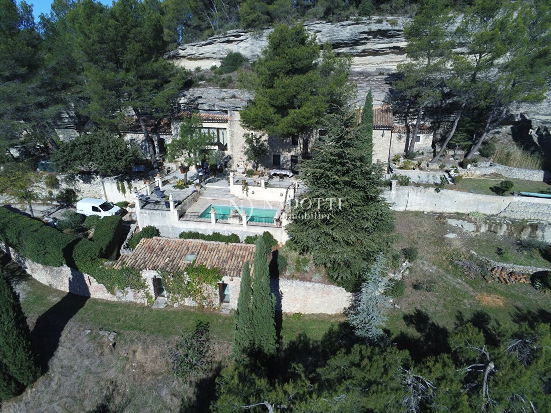 House in Goult, Provence-Alpes-Côte d'Azur, France 1 - 15735946