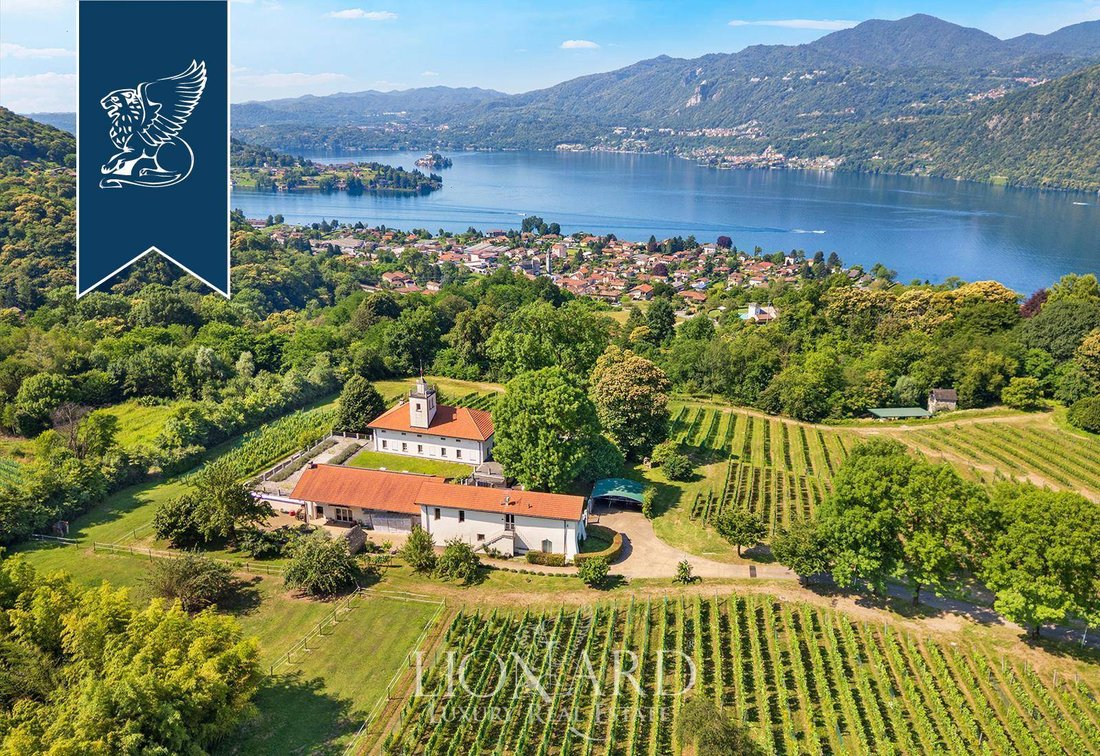 Villa in Pettenasco, Piedmont, Italy 1 - 18529735