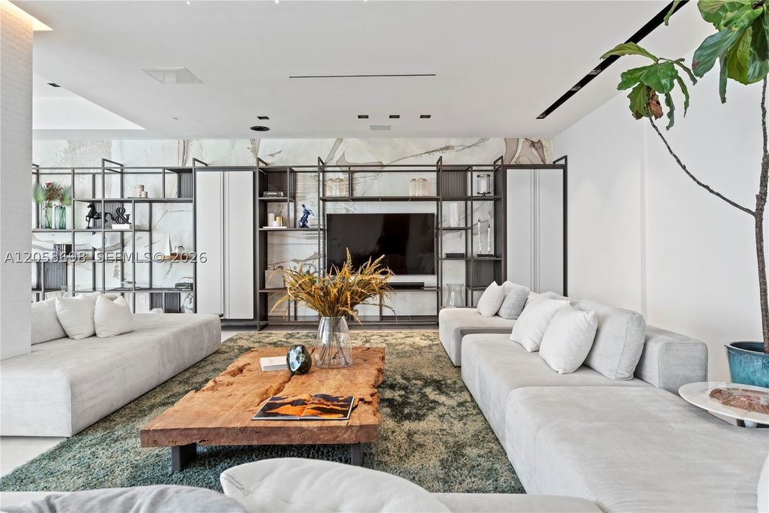 Condo in Miami, Florida, United States 3 - 18527479