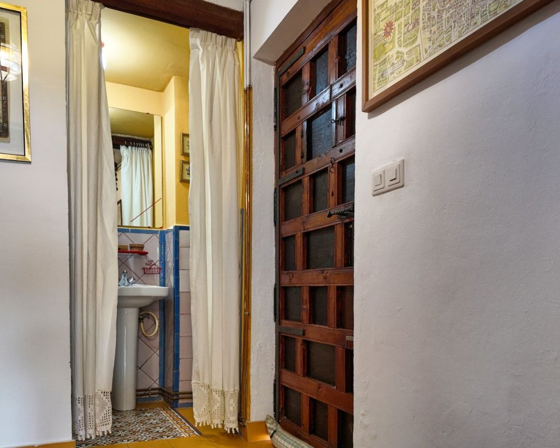 Townhouse in Centro, Granada, Spain 4 - 18530314