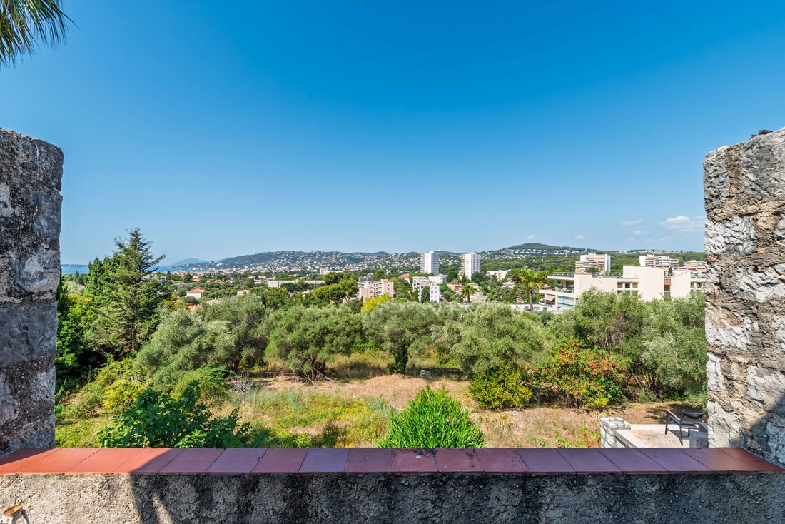 Casa a Fontmerle, Antibes, Francia 3 - 18526211