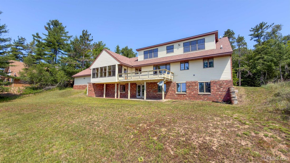 House in Gulliver, Michigan, United States 1 - 18528828