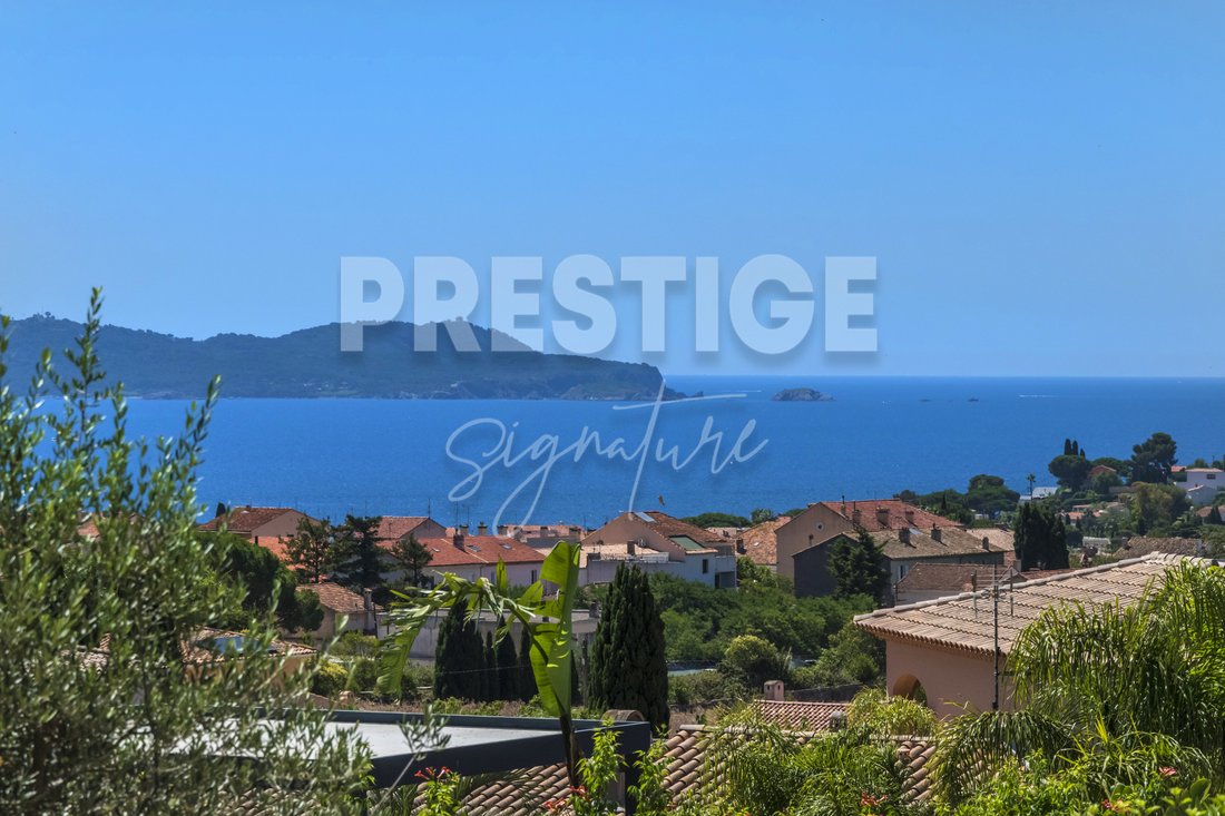 House in Centre Ville, Carqueiranne, France 1 - 18526251