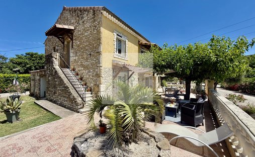 House in La Garde-Adhemar, Auvergne-Rhône-Alpes, France 1