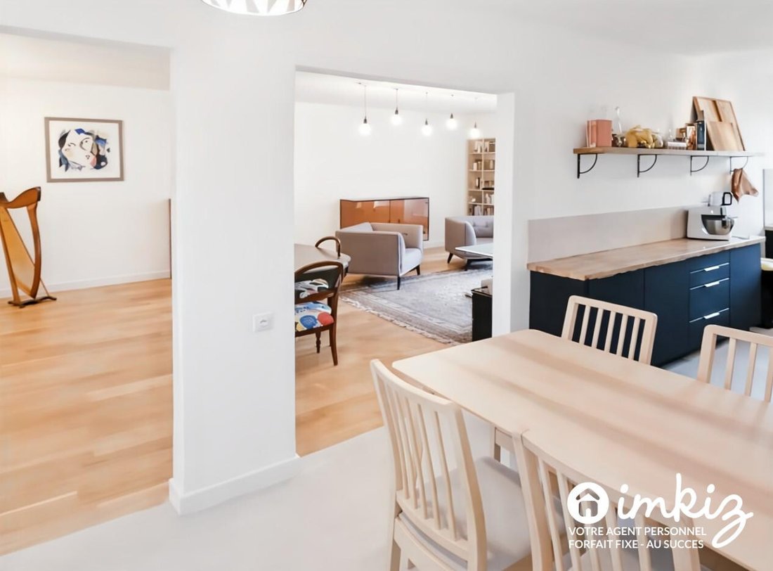 Apartment in Suresnes, Ile-de-France, France 2 - 18526384