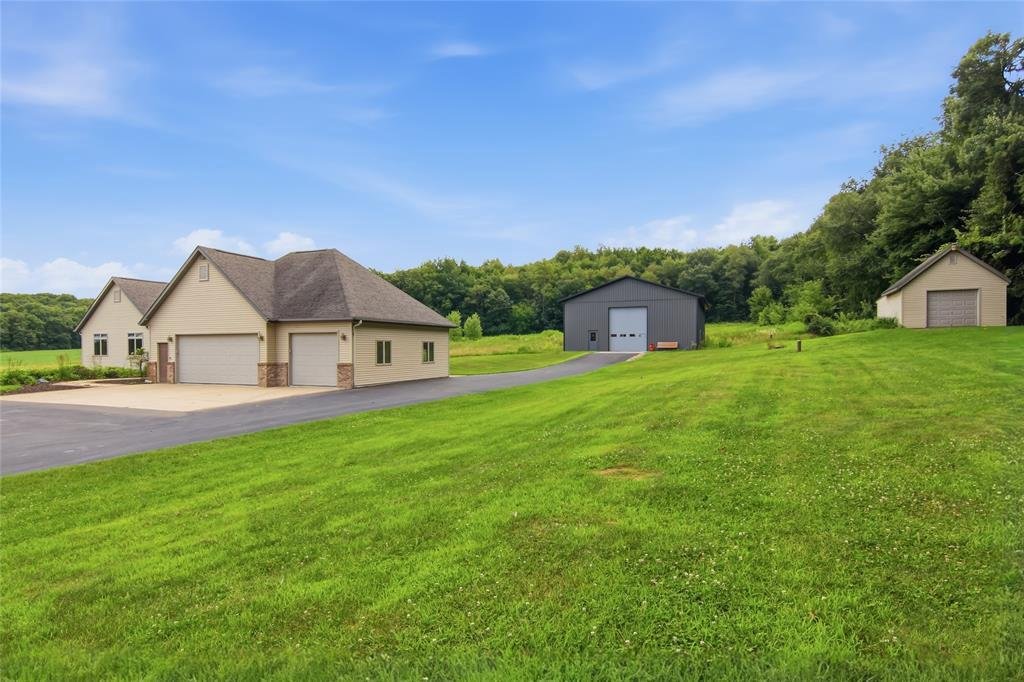 House in Eau Claire, Wisconsin, United States 1 - 18528517