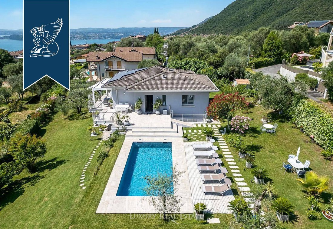 Villa in Monte Maderno, Toscolano, Lombardy 1 - 18529767