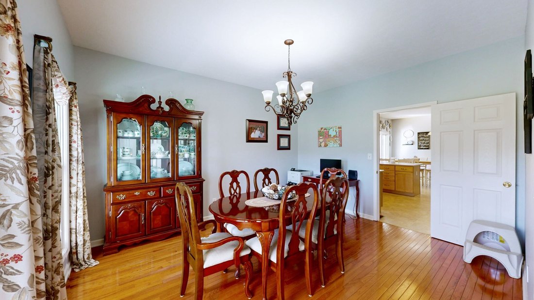 House in Paris, Tennessee, United States 3 - 18529068