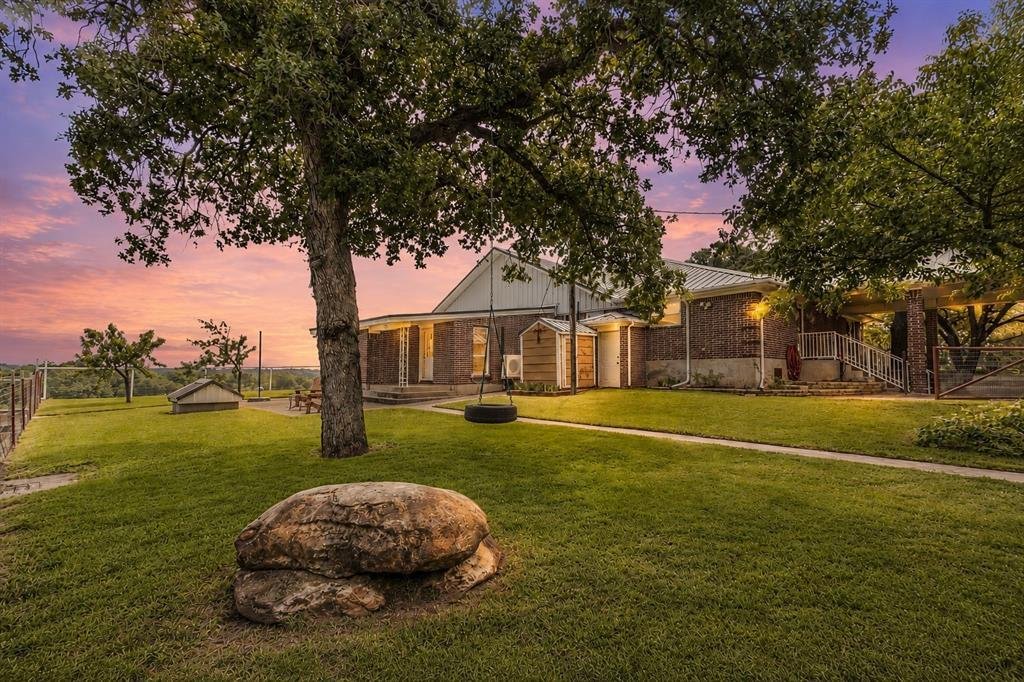 House in Forestburg, Texas, United States 4 - 18527717