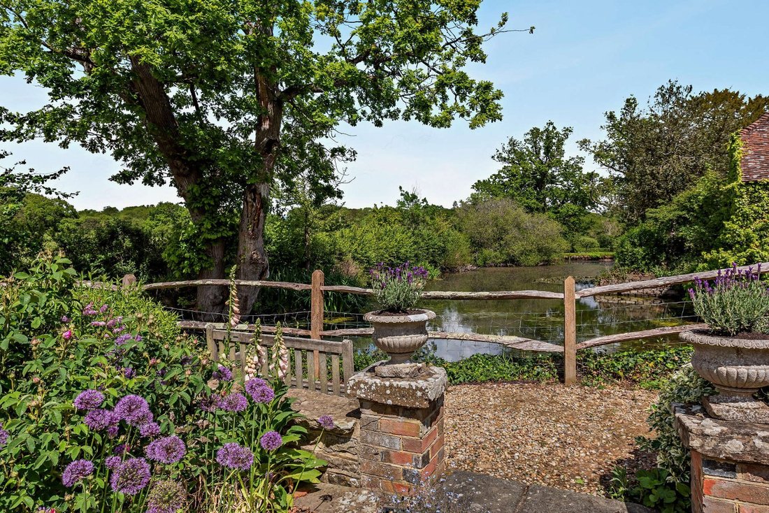 House in Slinfold, England 4 - 18211450