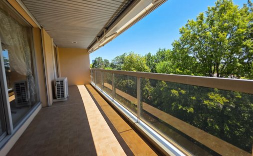 Apartment in Le Lac-Bacalan, Bordeaux, France 1