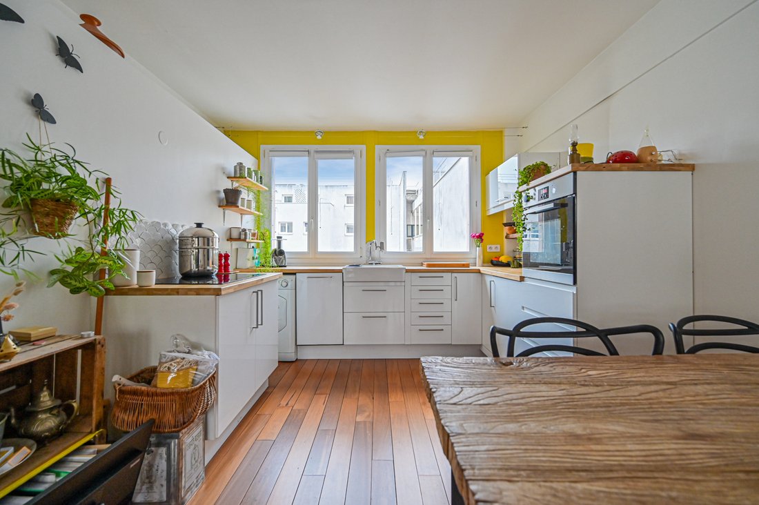 Apartment in Saint Philippe du Roule, Paris 8e Arrondissement, Paris 4 - 16820987