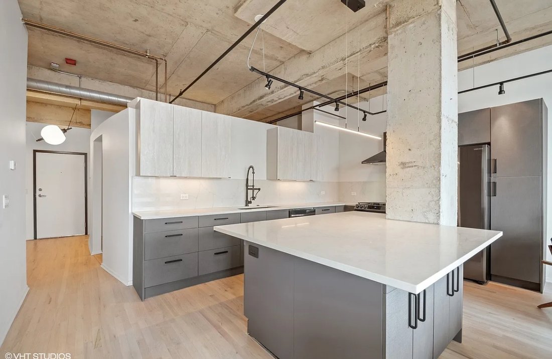 Condo in Chicago, Illinois, United States 5 - 18486037