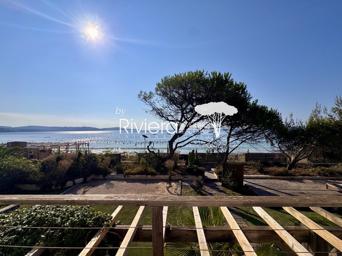 Estate in Nord, Cavalaire-sur-Mer, France 1 - 18526116