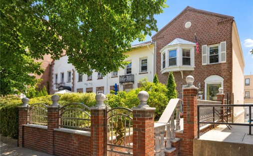 House in New York, New York, United States 1