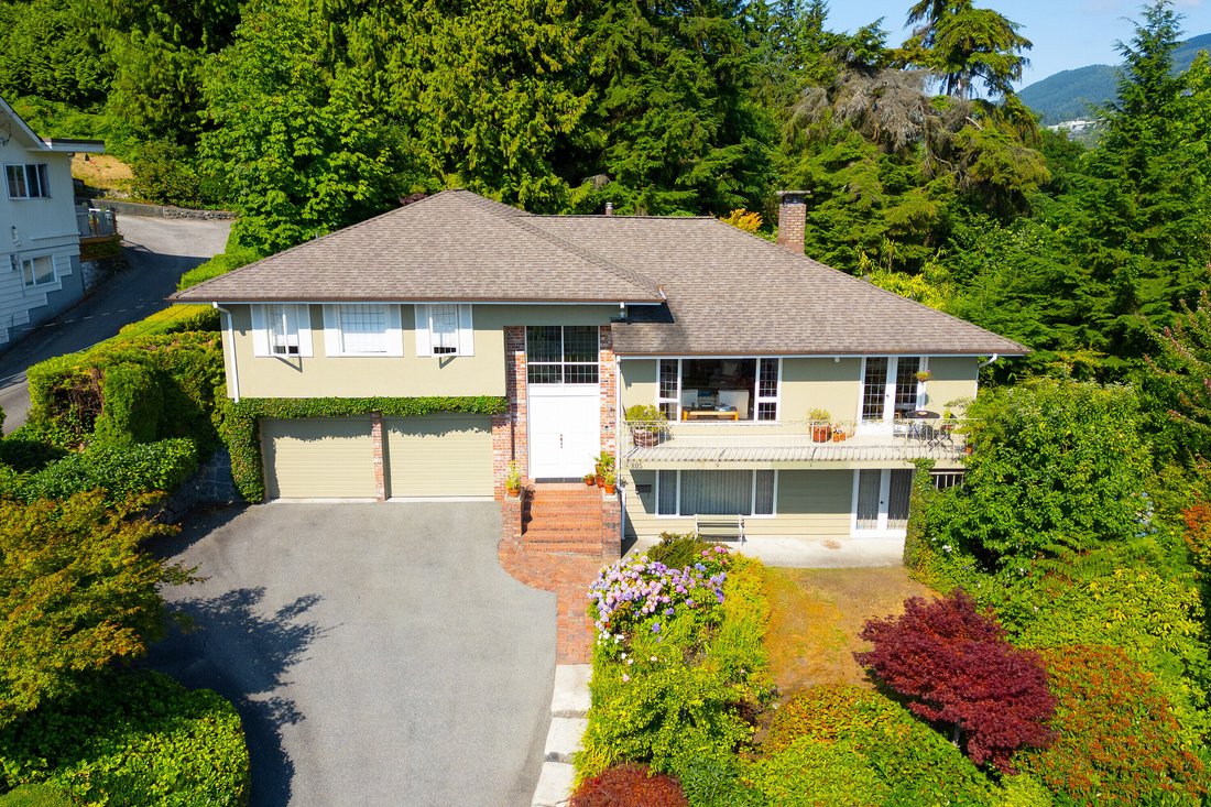 House in West Vancouver, British Columbia, Canada 4 - 18529529