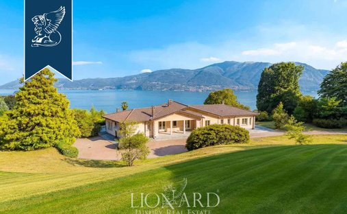 Villa a Verbania, Piemonte, Italia 1