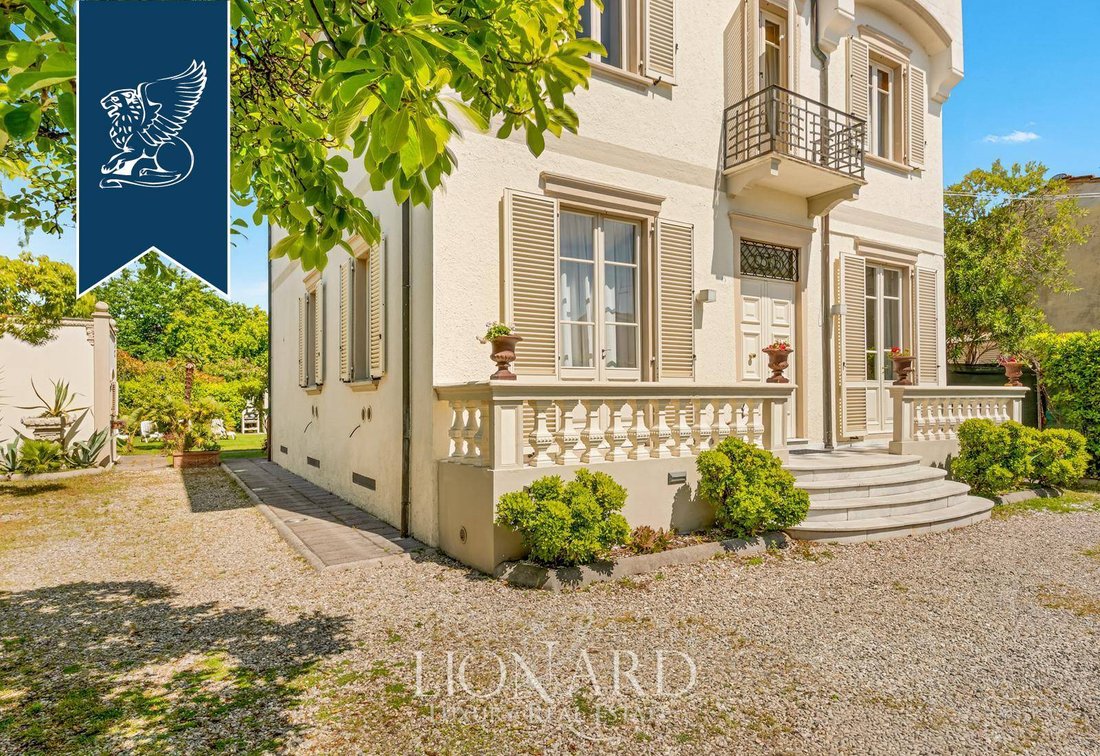 Villa in Viareggio, Tuscany, Italy 3 - 18529502