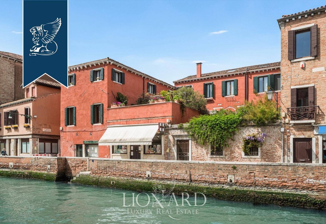 Apartment in Dorsoduro, Venice, Italy 1 - 18529636