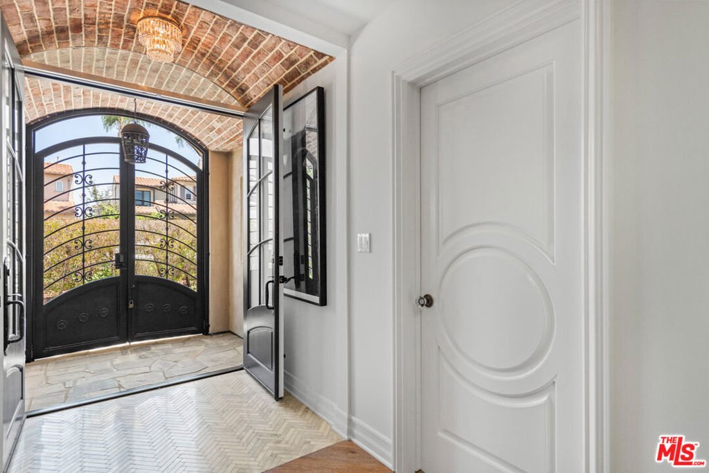 House in Los Angeles, California, United States 4 - 18528605