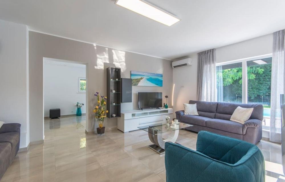 Villa in Porec, Istria County, Croatia 4 - 18526698