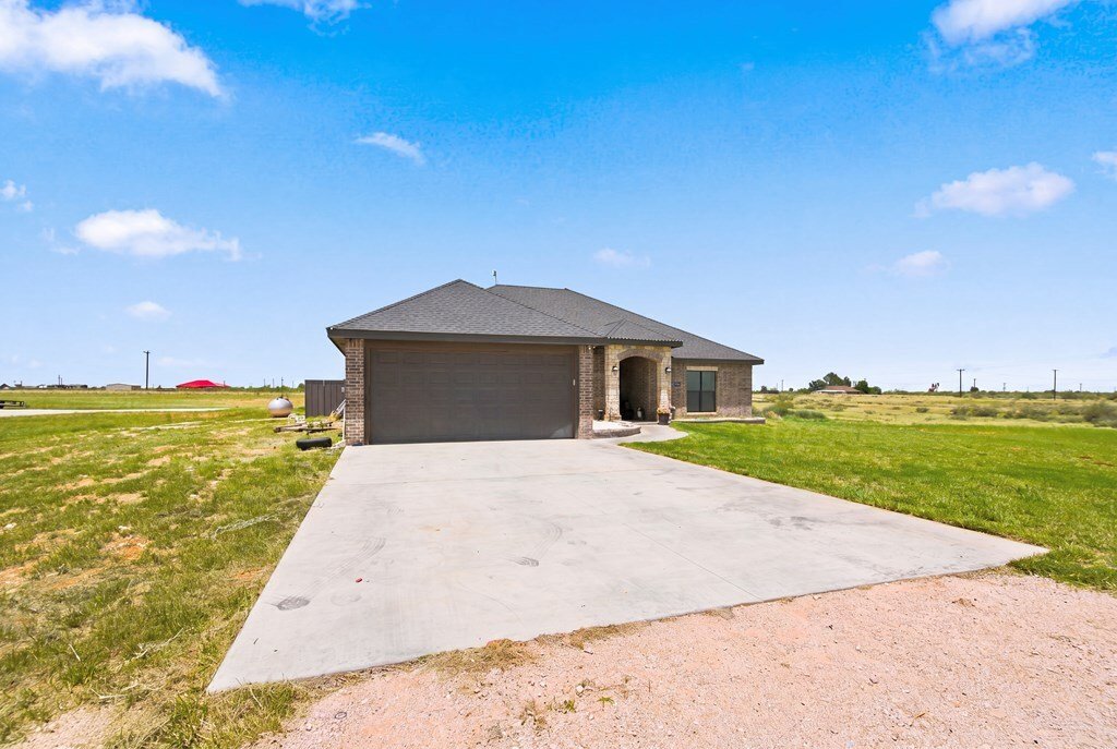 House in Andrews, Texas, United States 2 - 18528352