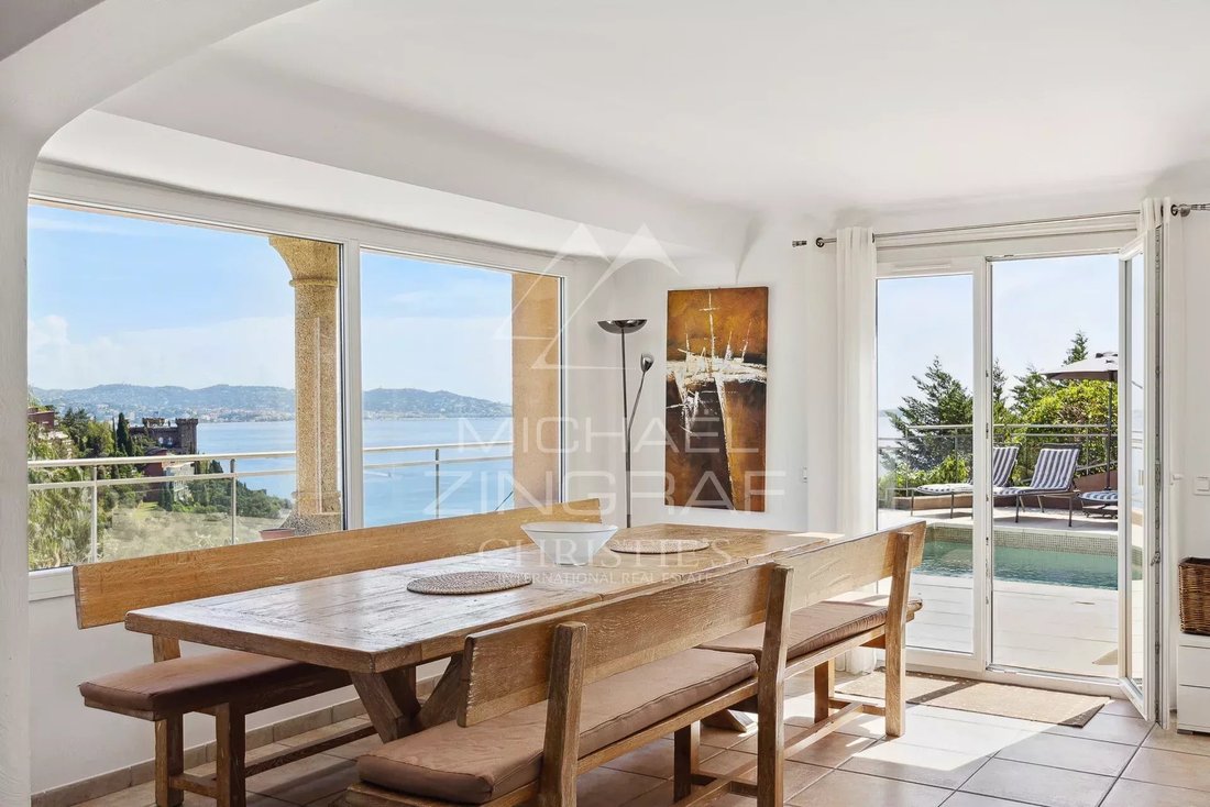 House in Mandelieu-la-Napoule, Provence-Alpes-Côte d'Azur, France 4 - 14136515