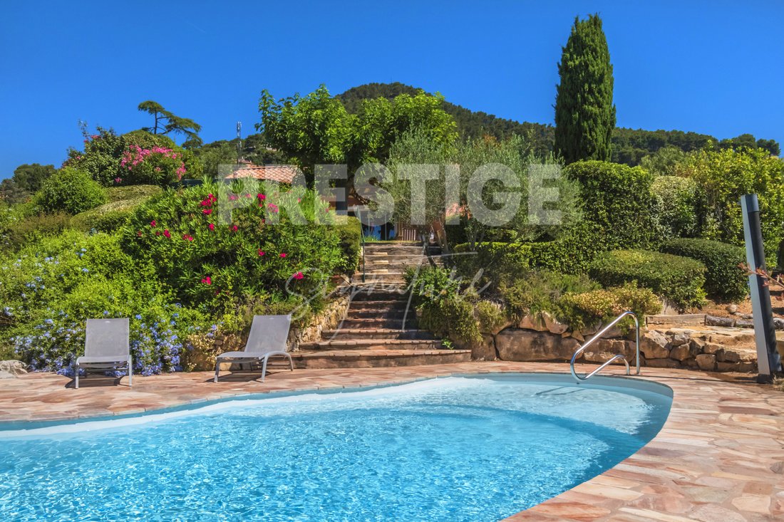 House in Centre Ville, Carqueiranne, France 3 - 18526251